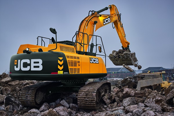 JS 300LC 30 tonne excavator